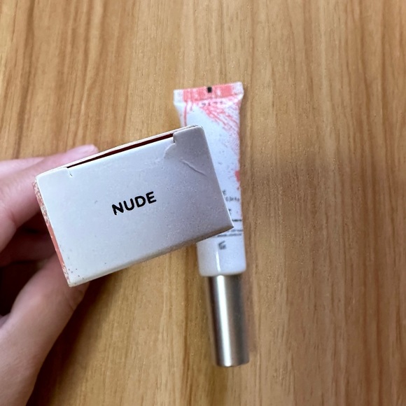 MODELROCK Cosmetics Eye Elixir Eye Primer in Nude - Picture 4 of 8